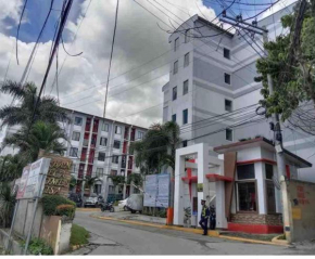 Cebu City Studio Condo Unit-WIFI-A/C-Hot Shower-(U302)